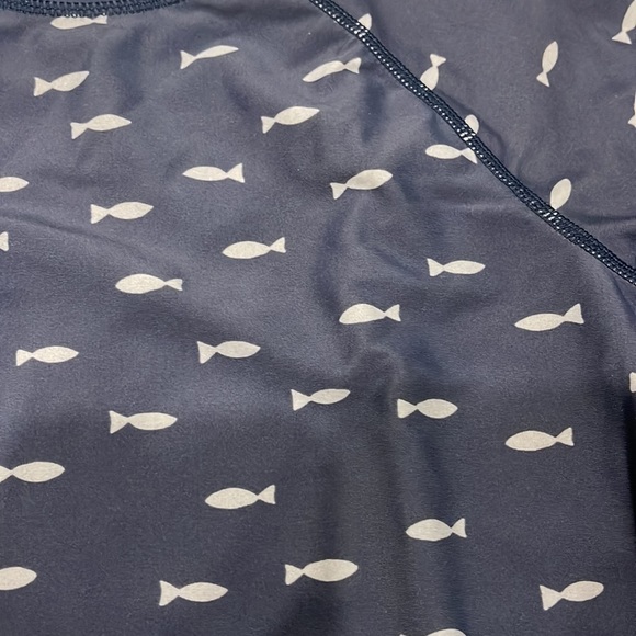 Tea Collection Kids Short Sleeve Rash Guard Swim Shirt - Size 8 - Picture 4 of 4